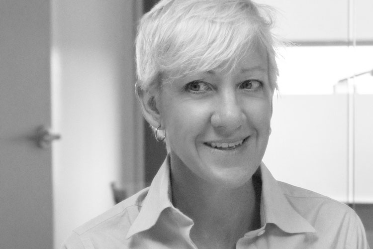 Lisa L. Doble headshot