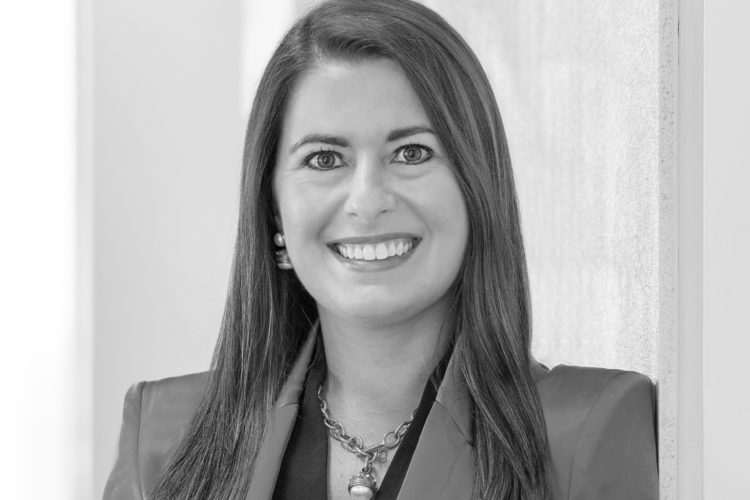 Karolina Calhoun headshot