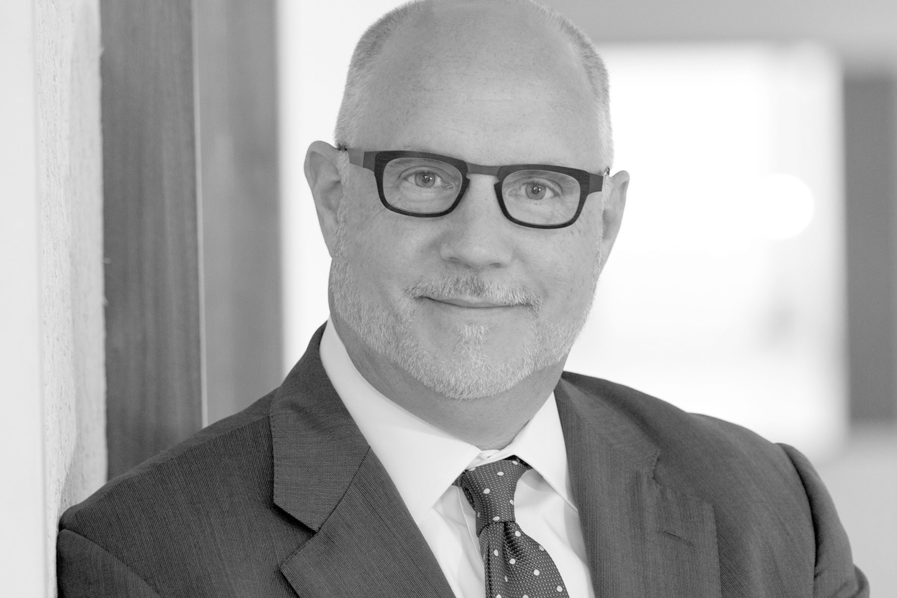 Timothy R. Lee headshot